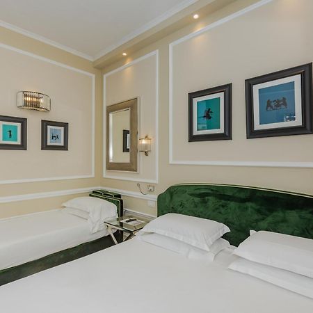 Fh55 Hotel Calzaiuoli Florence Exterior photo